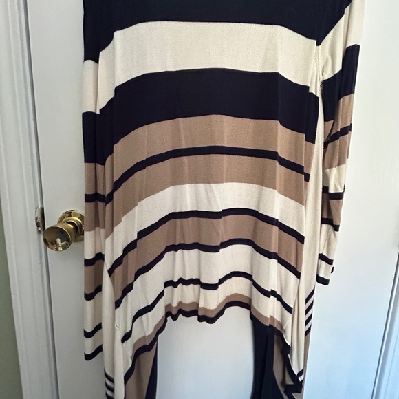 Blue, white & brown wrap sweater - Picture 6 of 6